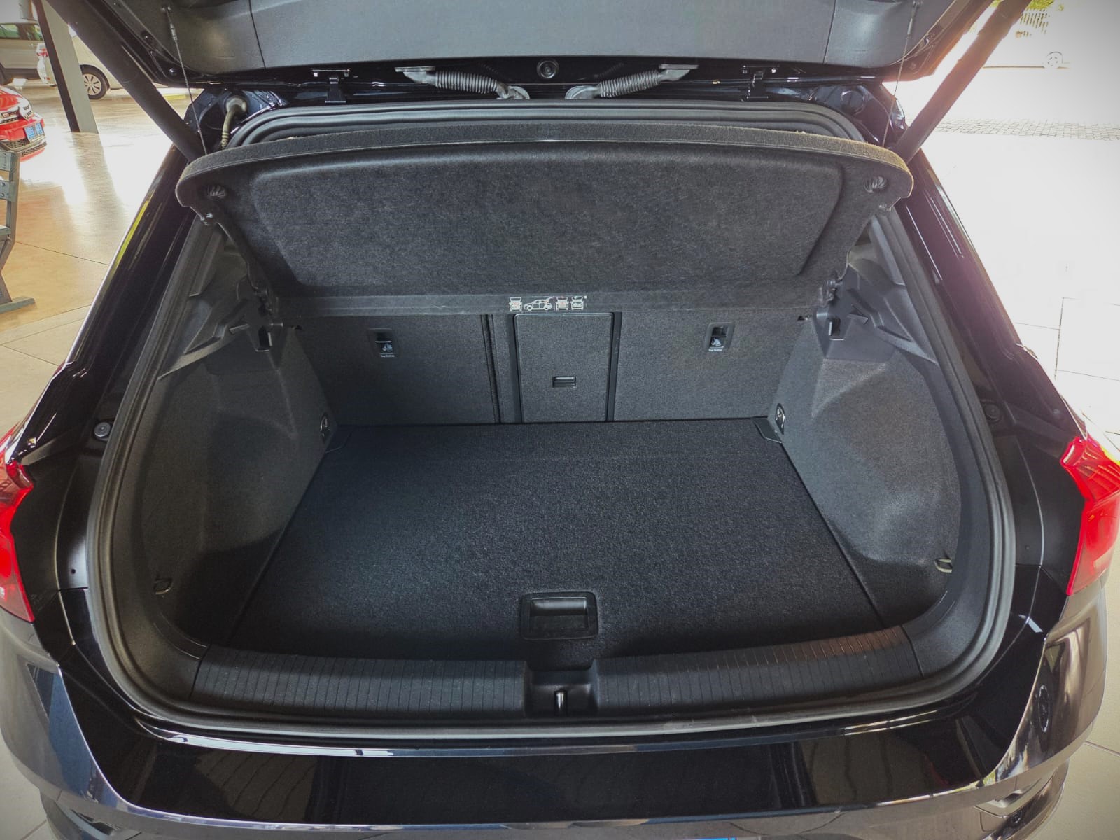 2021 VOLKSWAGEN T-ROC 2.0 TSI 4MOTION R-LINE DSG