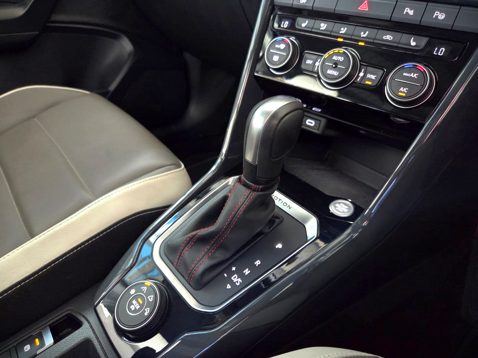 2021 VOLKSWAGEN T-ROC 2.0 TSI 4MOTION R-LINE DSG