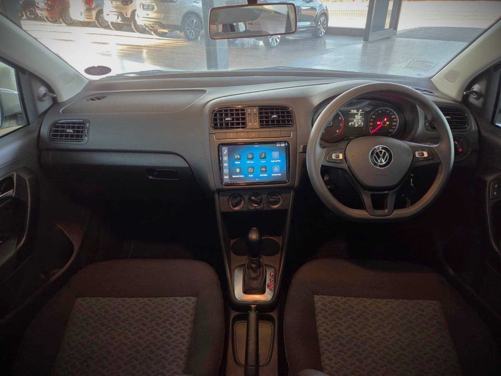 2025 VOLKSWAGEN POLO VIVO 1.6 LIFE TIP 5-DR