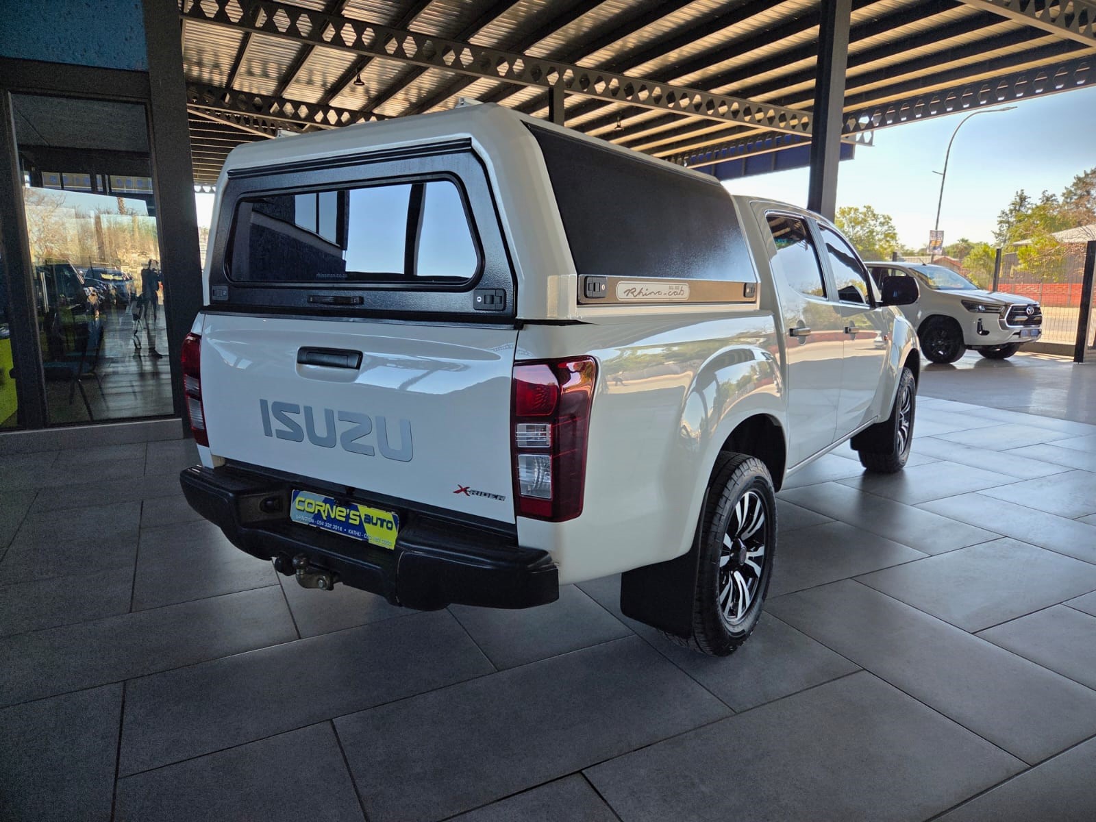 2017 ISUZU KB250 D-TEQ HO X-RIDER D/C