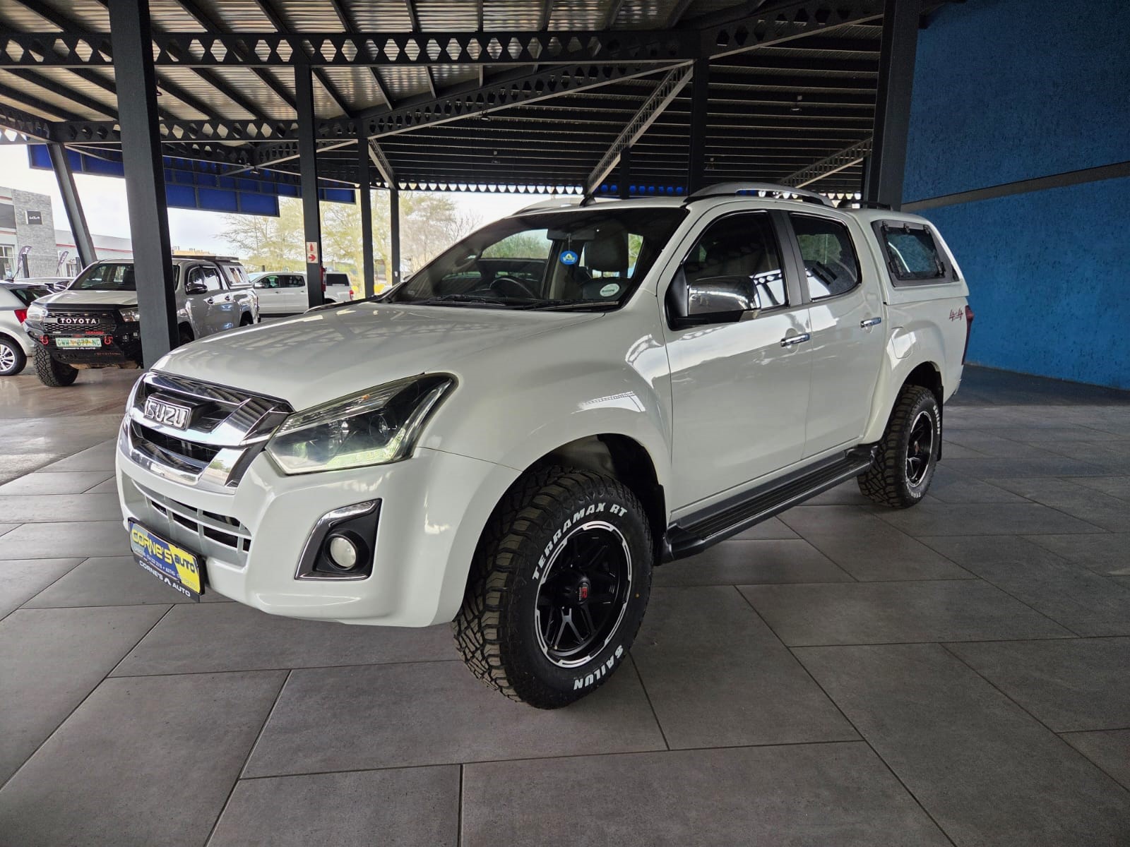 2017 ISUZU KB300 D-TEQ LX 4X4 A/T D/C