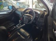 2017 ISUZU KB300 D-TEQ LX 4X4 A/T D/C