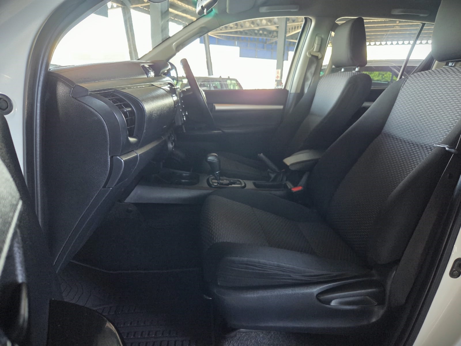 2020 TOYOTA HILUX 2.4 GD-6 DAKAR 4X4 A/T D/C