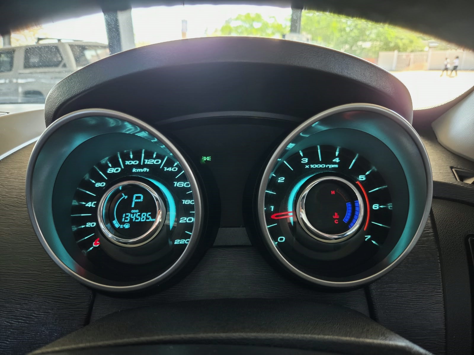 2020 MAHINDRA XUV 500 2.2D MHAWK W8 A/T 7-SEAT