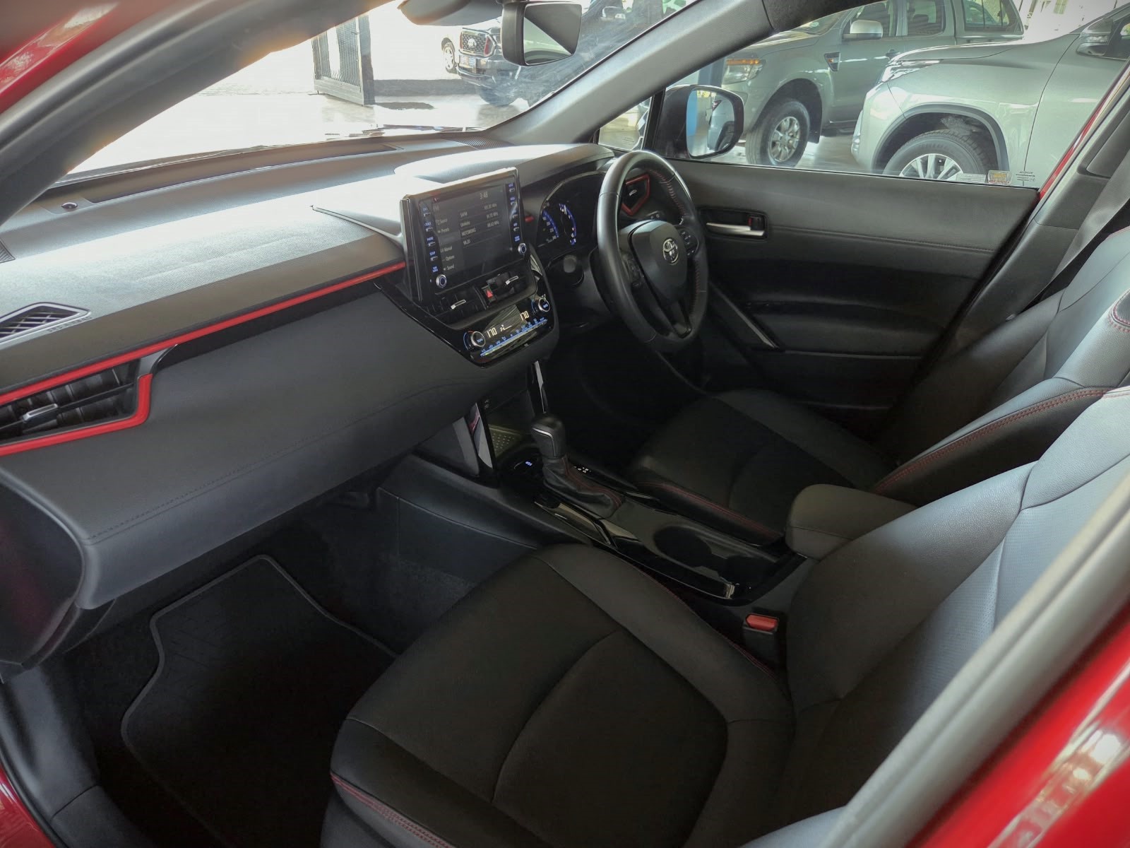 2023 TOYOTA COROLLA CROSS 1.8 GR-SPORT